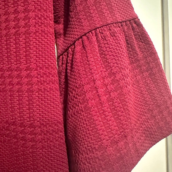 Banana Republic Maroon Women’s Houndstooth Bell Sleeve Crew Neck Dress Size XS - Picture 4 of 5